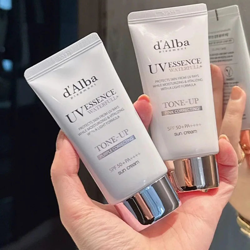 d'Alba UV Essence Solare SPF50+ Idratante Leggero Rinfrescante Delicato per Viso - 50ml