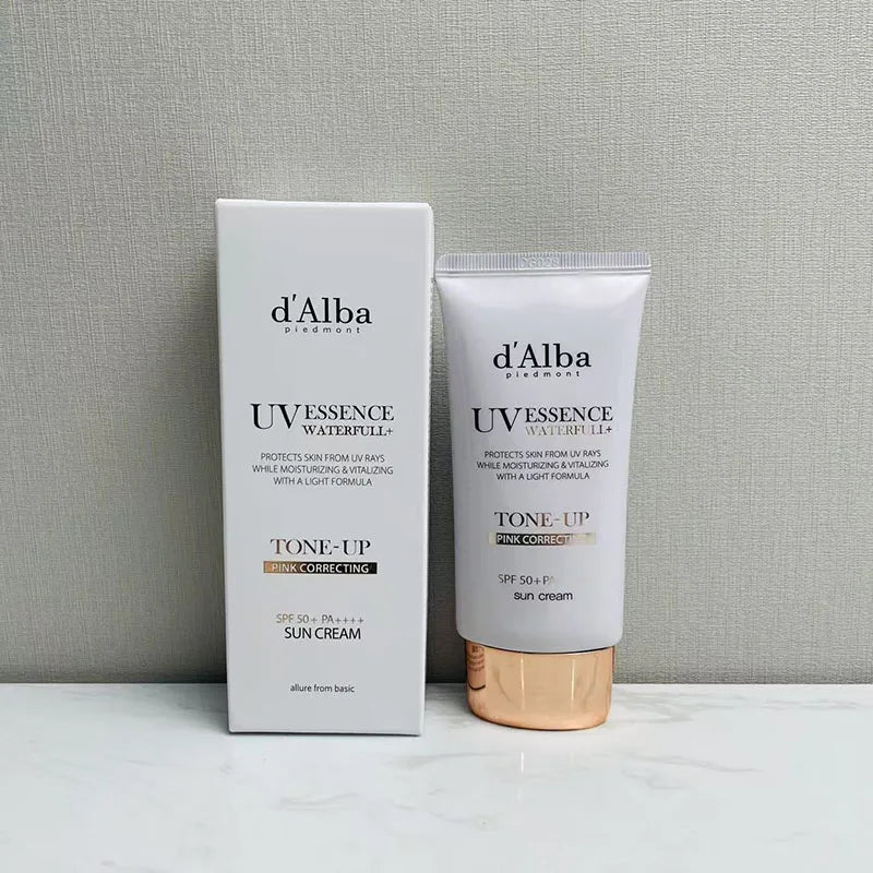d'Alba UV Essence Solare SPF50+ Idratante Leggero Rinfrescante Delicato per Viso - 50ml