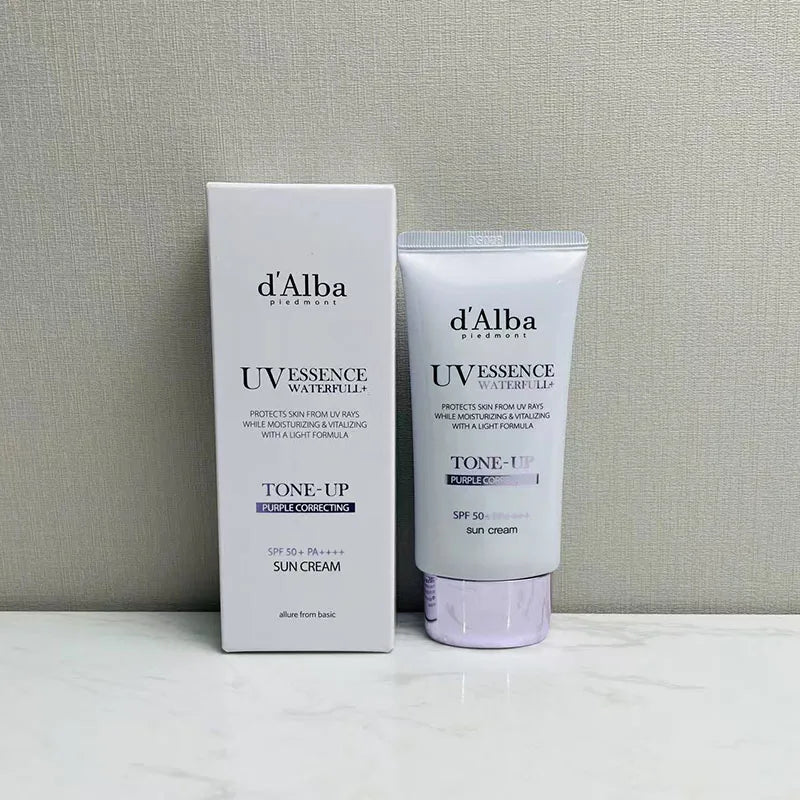 d'Alba UV Essence Solare SPF50+ Idratante Leggero Rinfrescante Delicato per Viso - 50ml